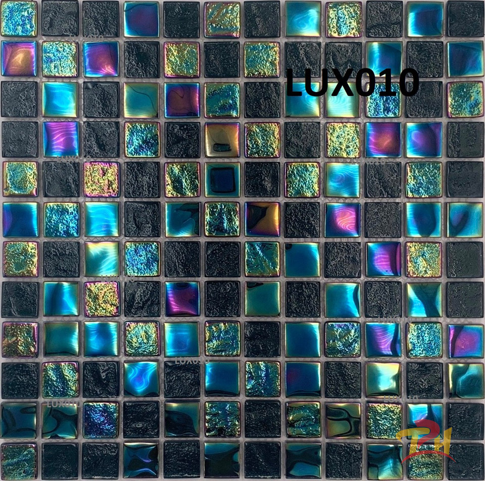 gach-mosaic-thuy-tinh-lux010