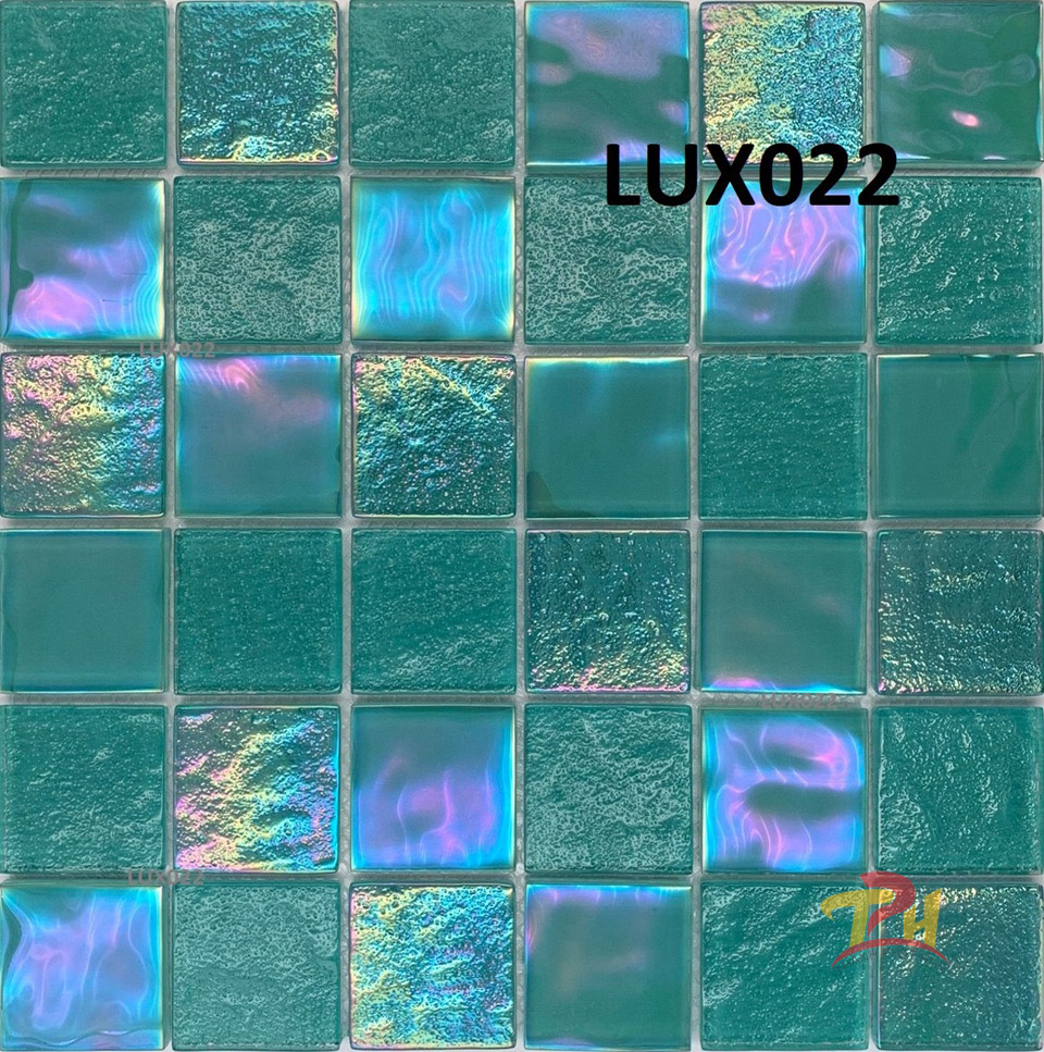 Gạch mosaic thủy tinh trang trí cao cấp LUX022